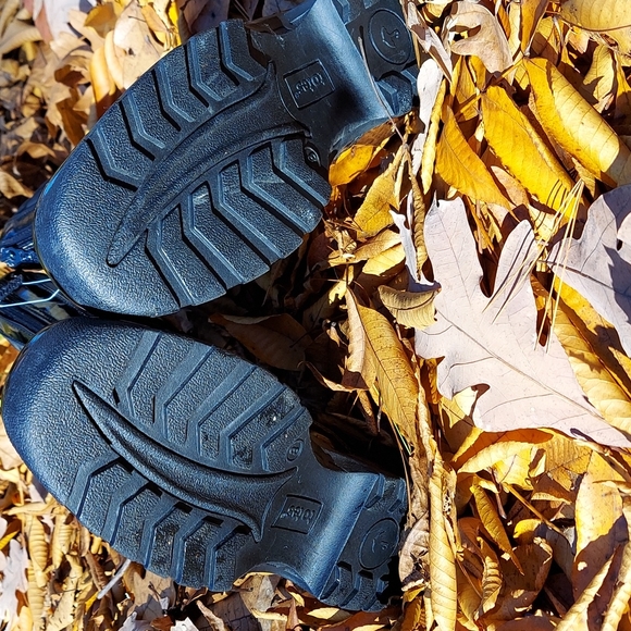 Totes Black Size 8 Thermolite waterproof winter boots - Picture 6 of 9